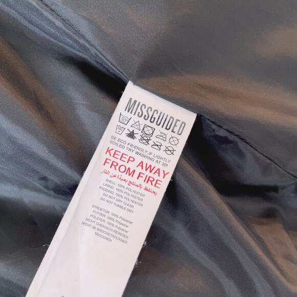 Missguided Black MSGD Ski Puffer Jacket with Mittens - Picture 8 of 8